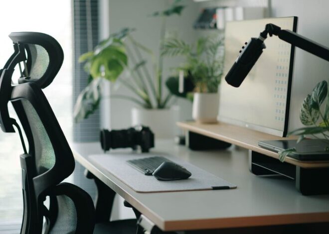 Tips for Choosing a Comfortable Desk Chair for Your Home or Office